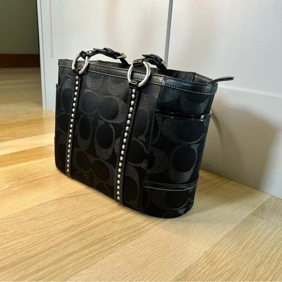 COACH Purse Black Medium F12853 Bag. - Picture 5 of 7